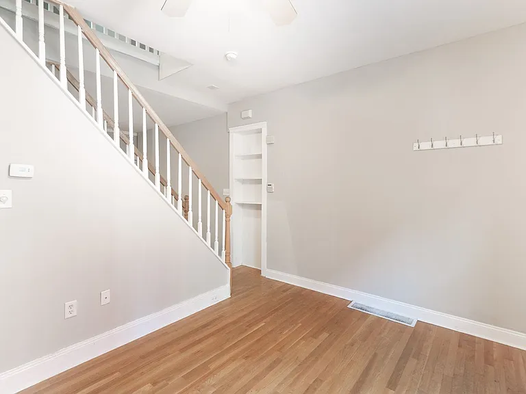1606 Rodman St — Photo 2