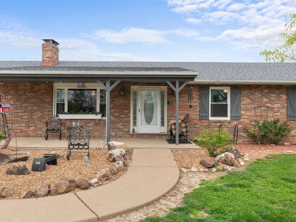 1630 Lyon Rd, New Haven, MO 63068
