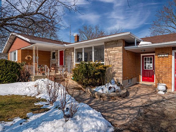 3rd image of 1609 Pelham Rd