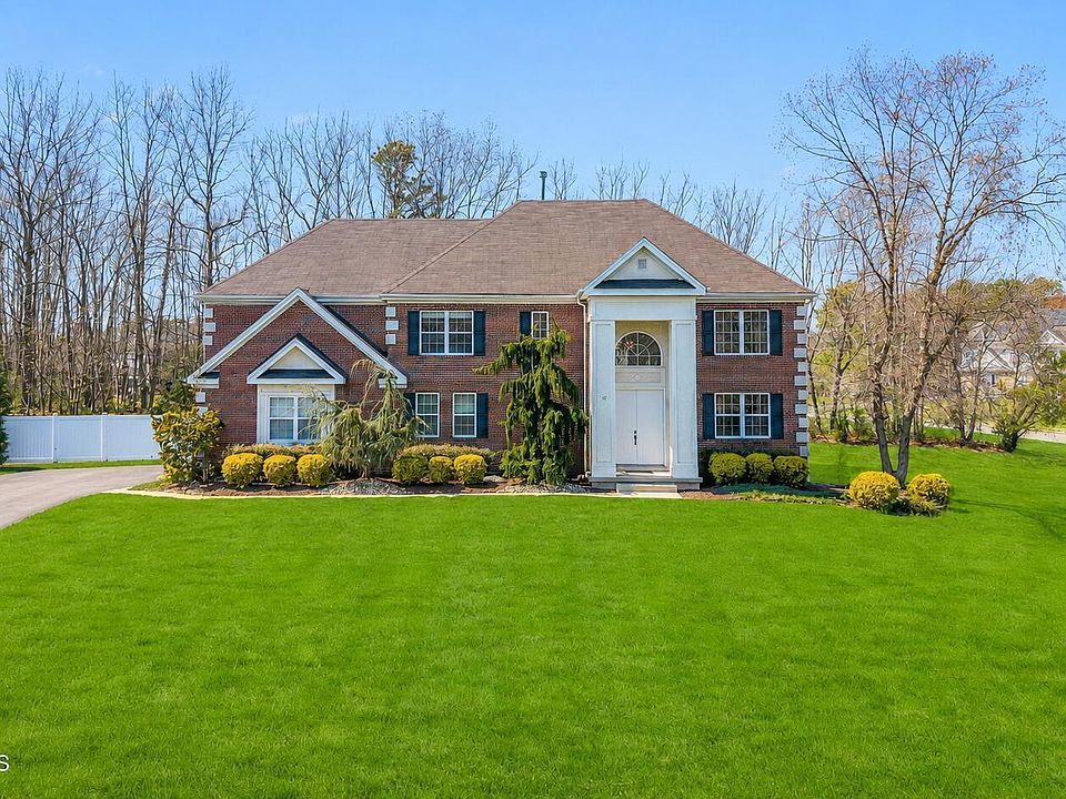 1st image of 12 Fox Hollow Drive