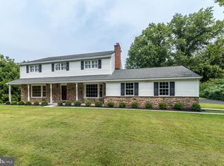 38 Chestnut Valley Dr, Doylestown, PA 18901