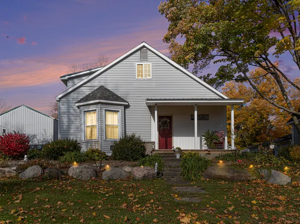 136 Cliff St, Muir, MI 48860