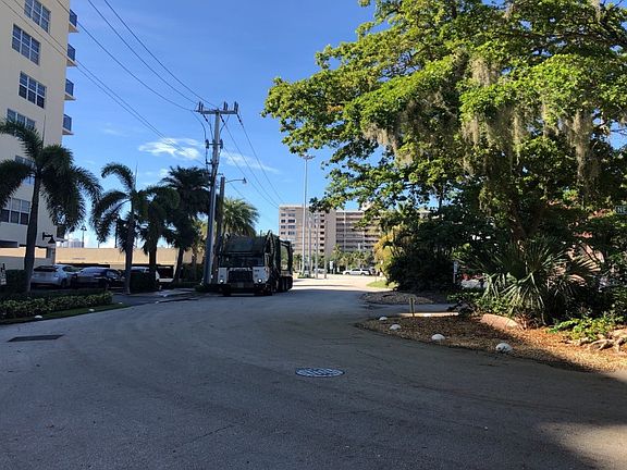 4th image of 5100 Dupont Blvd APT 11C