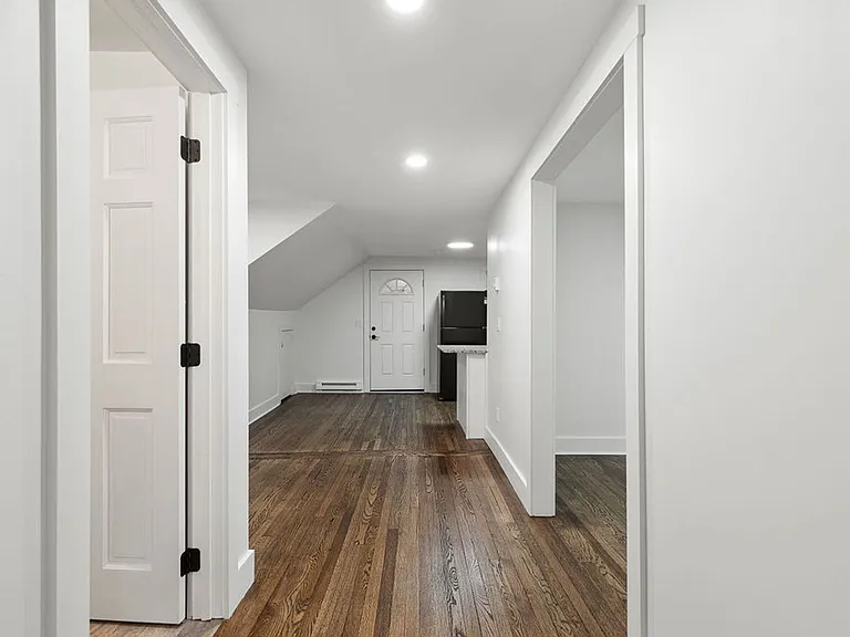 414 Herkimer St — Photo 10
