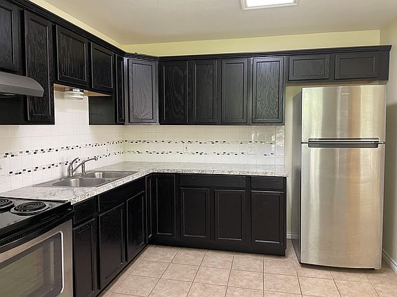 5th image of 4606 Nesbitt Dr