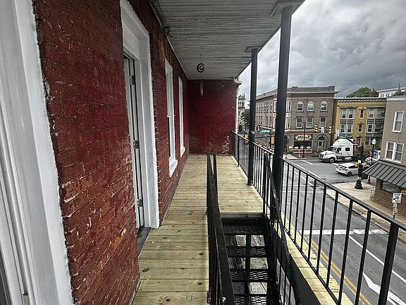 2nd image of 97 W Main St #95W-3ER