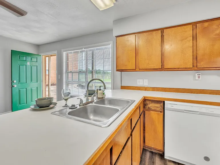 The Woods Apartments — Photo 19