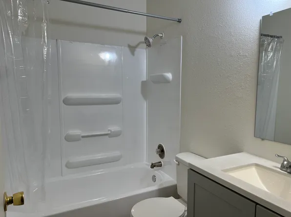 735 Astor Dr #737, Stockton, CA 95210