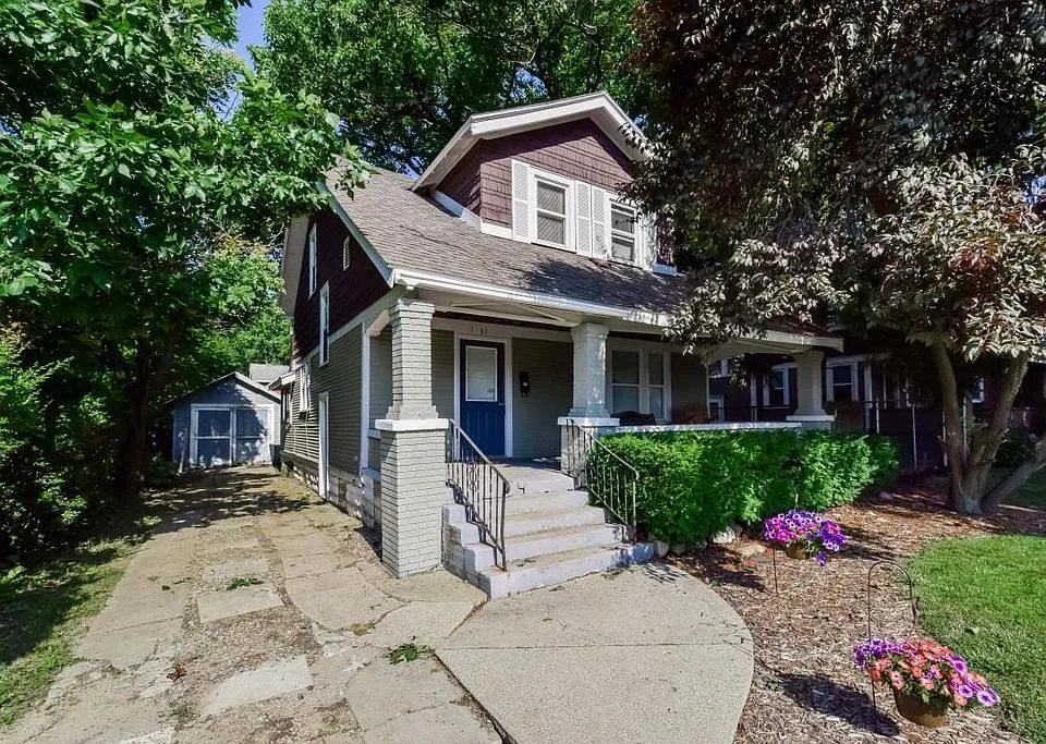 1261 Union Ave NE