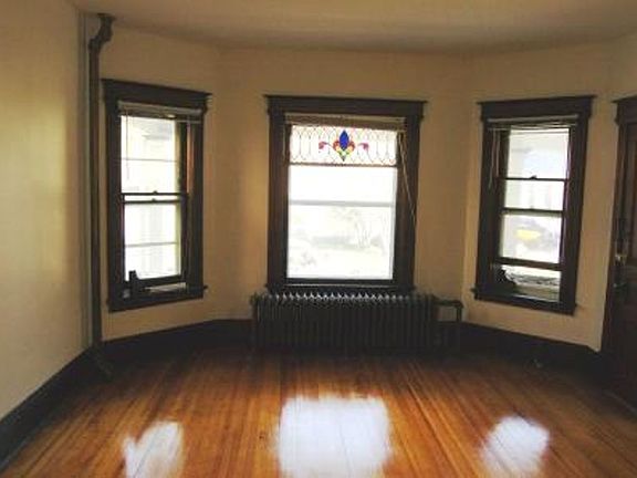 4th image of 2034 Rusk St #2