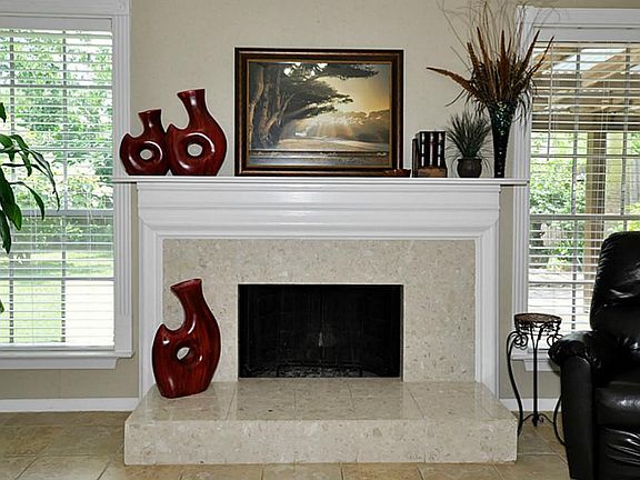 2nd image of 3826 Stovepipe Ln