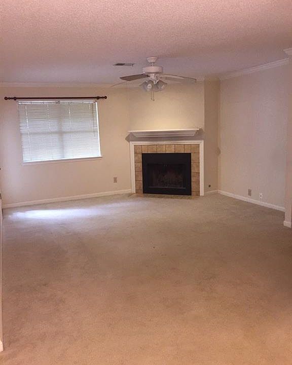 2nd image of 113 Barrington Hills Dr