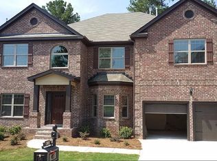 105 Waters Edge Ln, Covington, GA 30014