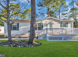 305 Kenwood Ct, Whiting, NJ 08759