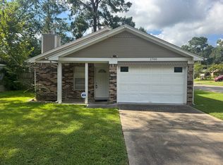 1700 Tyler St, Conroe, TX 77301
