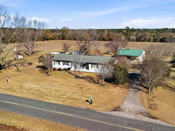 1239 Gemini Dr, Holly Hill, SC 29059