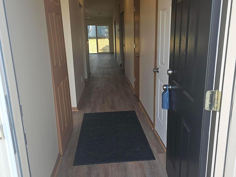 2nd image of 1460 October Ridge Ct