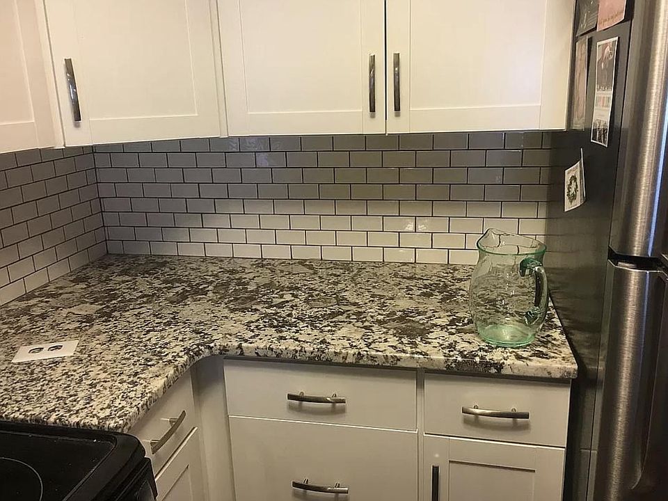 1st image of 2622 Highland Park Dr