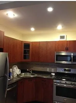 Rented by Sunrise Real Estate | media 21