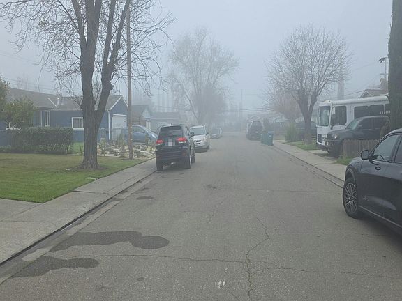 5th image of 807 Junipero Serra Dr
