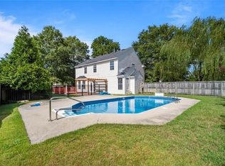 224 Springbrook Ln, Chesapeake, VA 23320