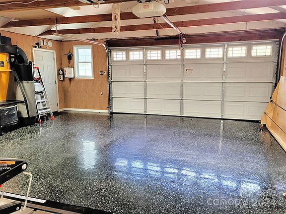4th image of 7849 Meadowview Ln