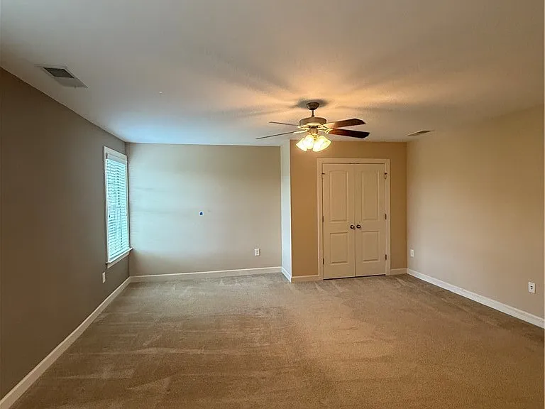 726 Century Dr — Photo 23