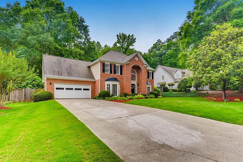 1st image of 587 Briarmeade Dr