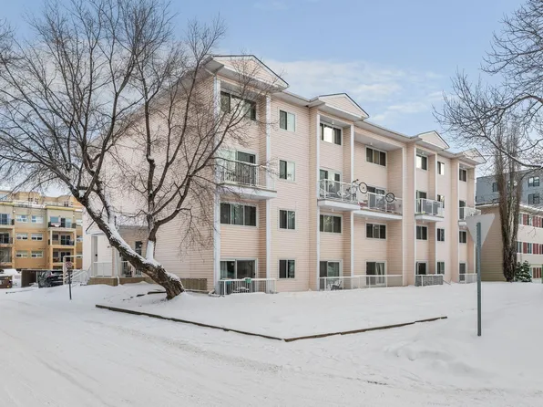 11219 103a Ave NW #10, Edmonton, AB T5K 2E4