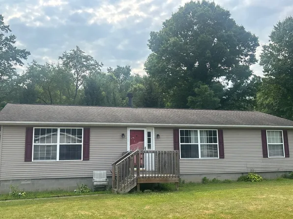 3766 Lovers Ln, Ravenna, OH 44266