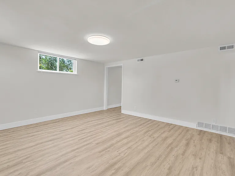 2591 Pierce St — Photo 10