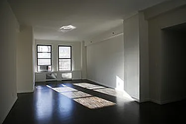 Rented by Metro Loft Management