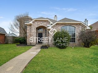 2808 Clearwater Dr, Mesquite, TX 75181