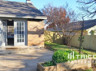 7716 Portman Ave, Fort Worth, TX 76112