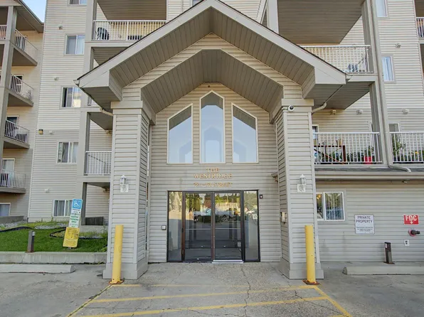 7511 171st St NW #311, Edmonton, AB T5T 6S7