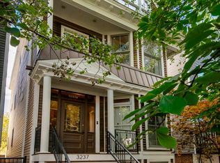 3237 N Hoyne Ave, Chicago, IL 60618