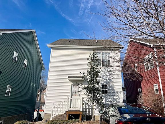 2nd image of 309 Courtney Cir