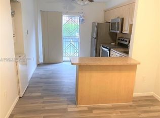 5490 W 21st Ct APT 111, Hialeah, FL 33016