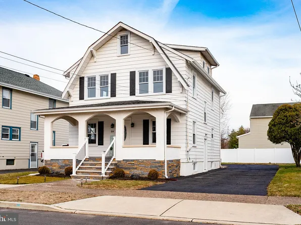 214 Chewalla Blvd, Hamilton, NJ 08619