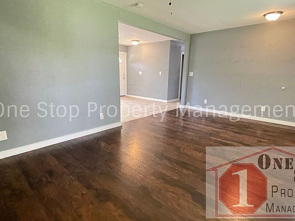 3rd image of 7306 E 109th Ter