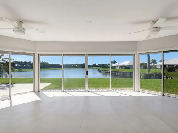 330 Cedar Key Circle, Atlantis, FL 33462