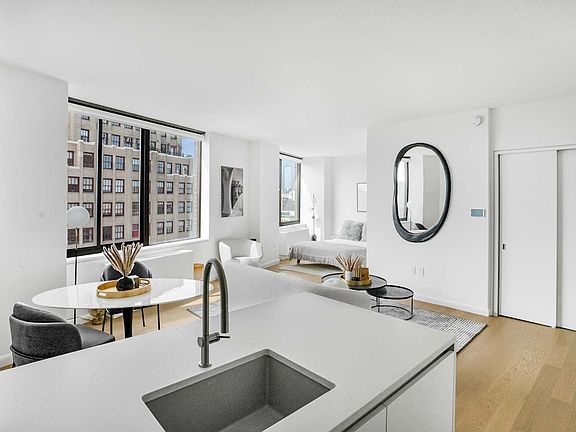 5th image of 1 Union Sq S APT 22E