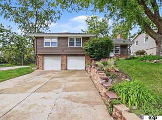 4936 S 95th Ave, Omaha, NE 68127
