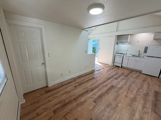 1353 Higuera St #A — Photo 6