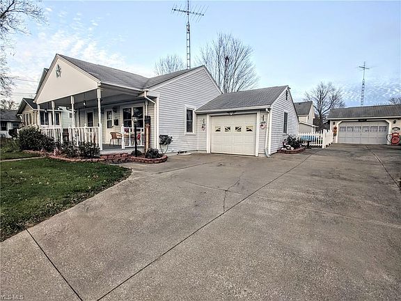 3rd image of 953 Parkside Ave