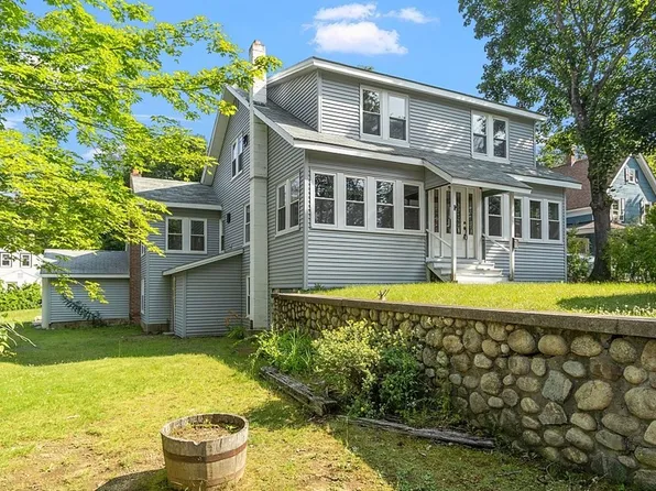 928 Lenox St, Athol, MA 01331