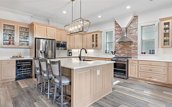 5th image of this home