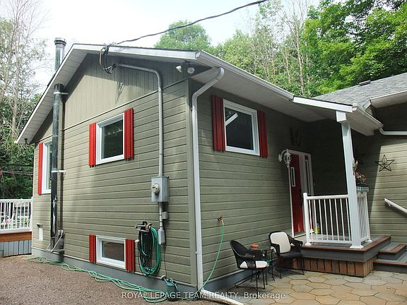 2nd image of 1563 Goshen Rd