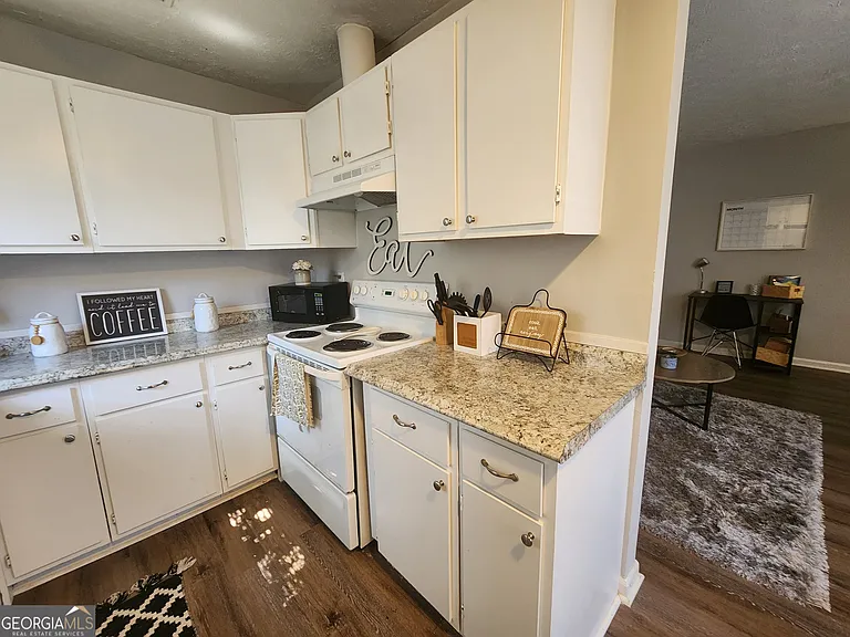 917 Oakview Ave #C — Photo 13