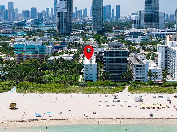 5th image of 301 Ocean Dr APT 201